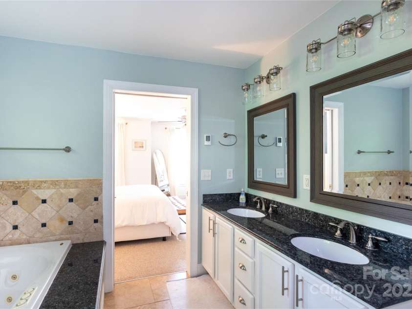 1184 Oak Drive, Rock Hill, SC 29732.  MLS# CAR4252921, YatesRealty ID 10399. 