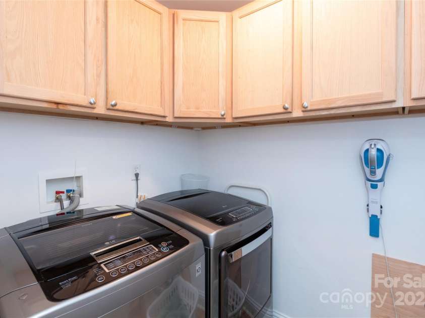 1184 Oak Drive, Rock Hill, SC 29732.  MLS# CAR4252921, YatesRealty ID 10399. 