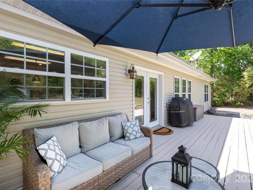 1184 Oak Drive, Rock Hill, SC 29732.  MLS# CAR4252921, YatesRealty ID 10399. 