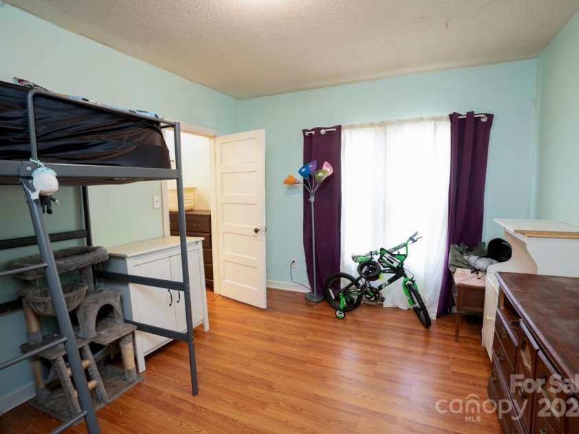 301 Washington Avenue, Bessemer City, NC 28016.  MLS# CAR4136423, YatesRealty ID 104. 