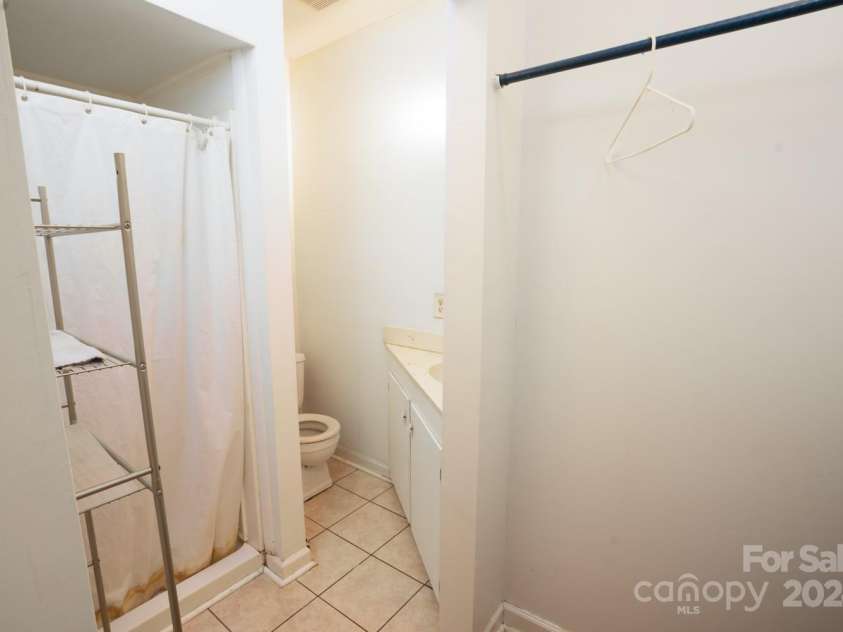 301 Washington Avenue, Bessemer City, NC 28016.  MLS# CAR4136423, YatesRealty ID 104. 