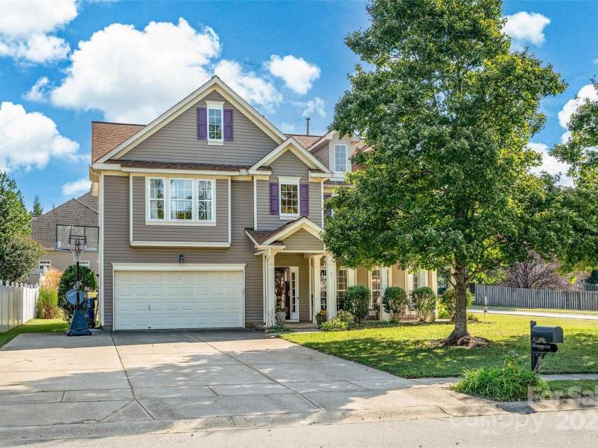 210 Golden Valley Drive, Mooresville, NC 28115.  MLS# CAR4300848, YatesRealty ID 1040. 