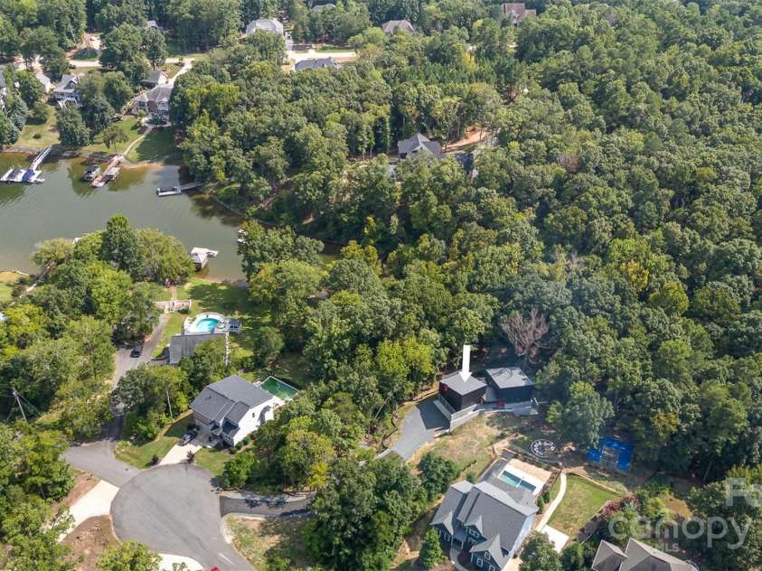 386 Squirrel Lane, Lake Wylie, SC 29710.  MLS# CAR4263022, YatesRealty ID 1040. Aerial view from the road