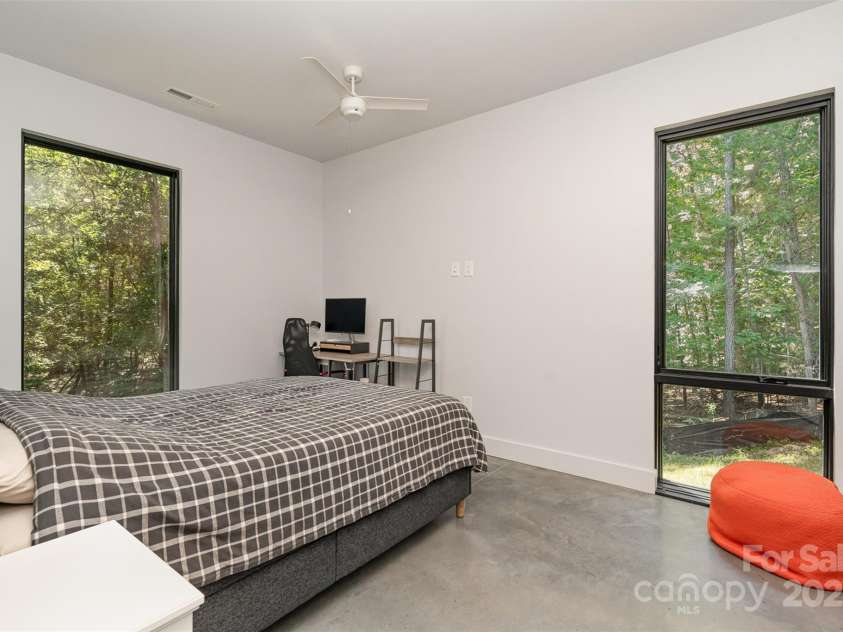 386 Squirrel Lane, Lake Wylie, SC 29710.  MLS# CAR4263022, YatesRealty ID 1040. Secondary bedroom