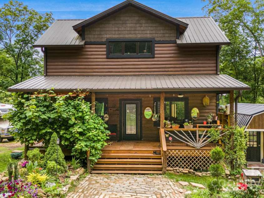 43 Dillingham Estates Trail, Swannanoa, NC 28778.  MLS# CAR4324806, YatesRealty ID 1040. 