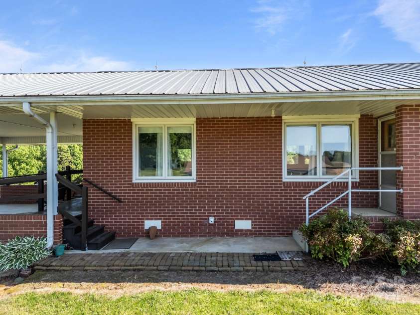 1160 Redmon Road, Cleveland, NC 27013.  MLS# CAR4253608, YatesRealty ID 10400. 