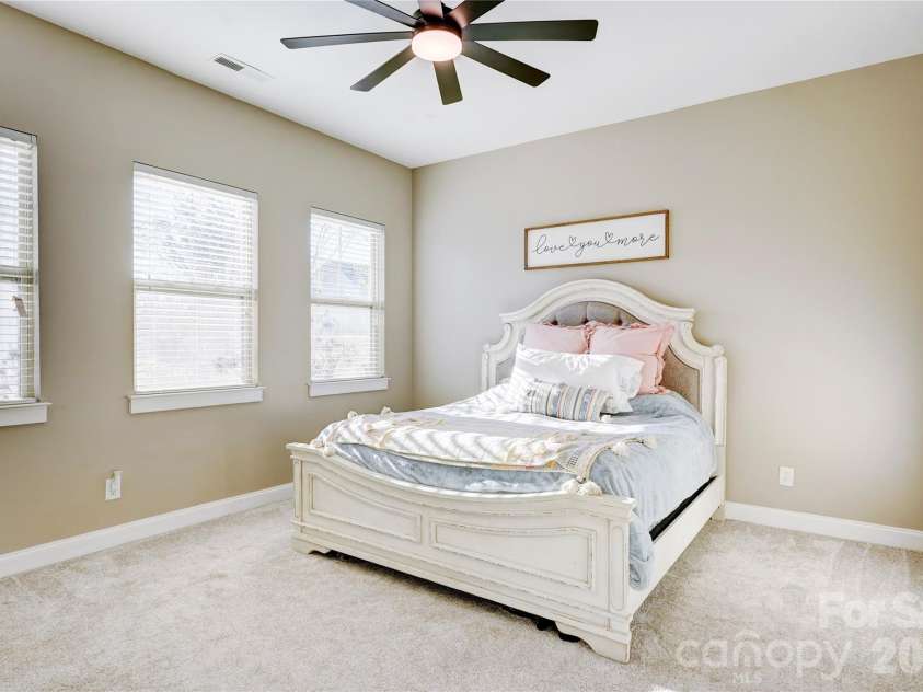 3246 Kelsey Plaza, Kannapolis, NC 28081.  MLS# CAR4335266, YatesRealty ID 10401. 