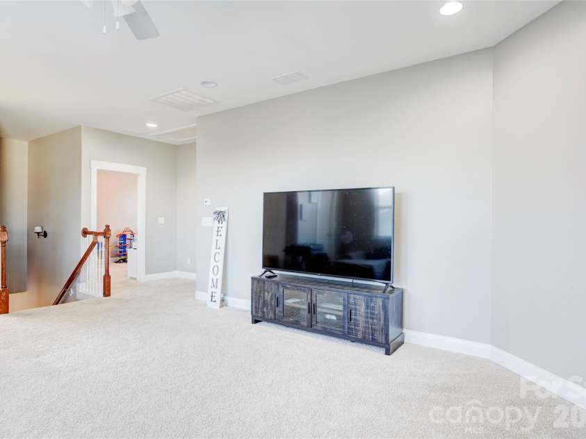 3246 Kelsey Plaza, Kannapolis, NC 28081.  MLS# CAR4335266, YatesRealty ID 10401. 