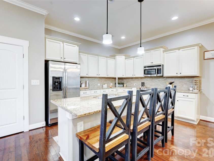 3246 Kelsey Plaza, Kannapolis, NC 28081.  MLS# CAR4335266, YatesRealty ID 10401. Open Kitchen with Large center Island