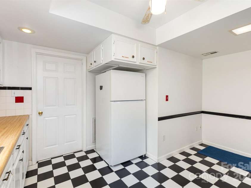 103 Sadler Road, Mount Holly, NC 28120.  MLS# CAR4254289, YatesRealty ID 10402. 