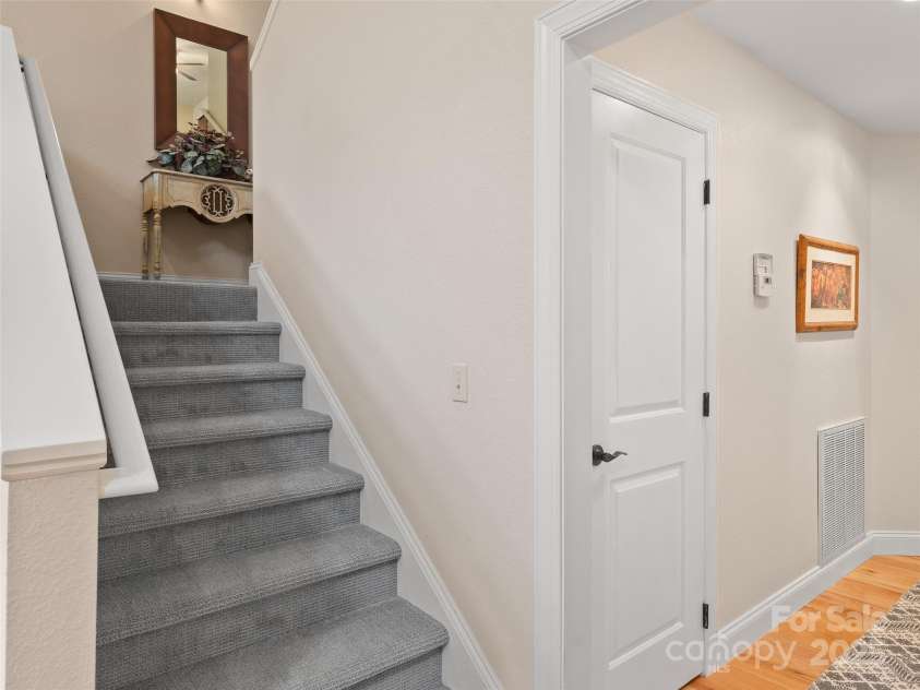 17 Sapling Lane, Waynesville, NC 28786.  MLS# CAR4287974, YatesRealty ID 10403. 