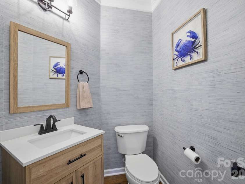 20042 Northport Drive, Cornelius, NC 28031.  MLS# CAR4355423, YatesRealty ID 10403. 
