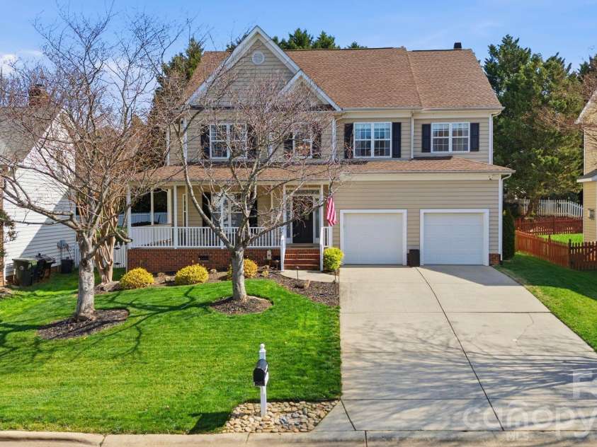 20042 Northport Drive, Cornelius, NC 28031.  MLS# CAR4355423, YatesRealty ID 10403. 