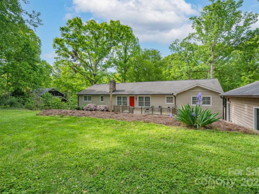 4256 Wood Forest Drive, Rock Hill, SC 29732.  MLS# CAR4244267, YatesRealty ID 10404. 