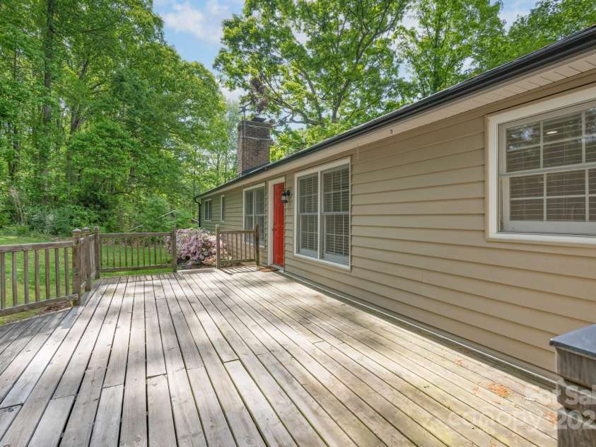 4256 Wood Forest Drive, Rock Hill, SC 29732.  MLS# CAR4244267, YatesRealty ID 10404. Deck