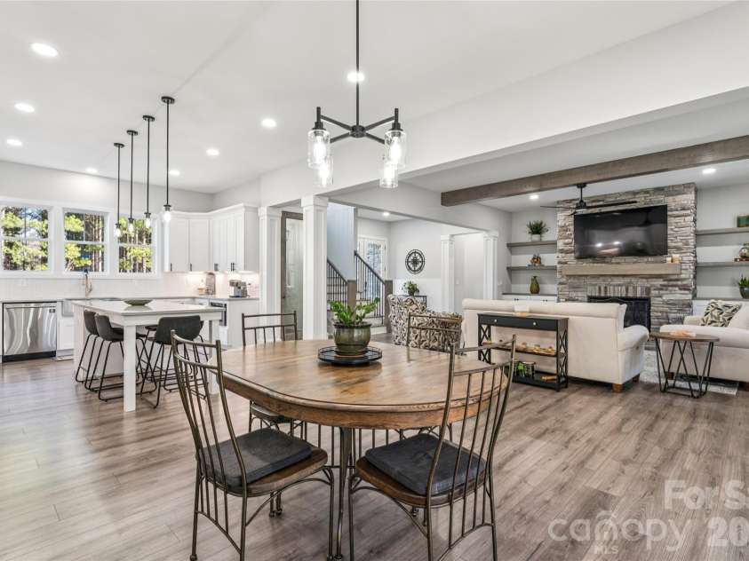6615 Farmstead Lane, Concord, NC 28027.  MLS# CAR4357830, YatesRealty ID 10405. 