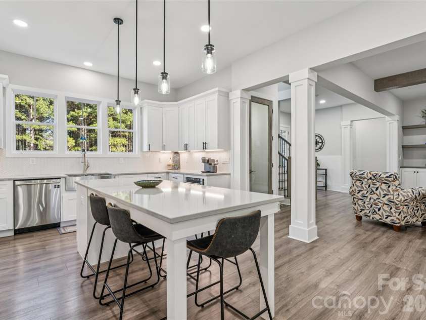 6615 Farmstead Lane, Concord, NC 28027.  MLS# CAR4357830, YatesRealty ID 10405. 