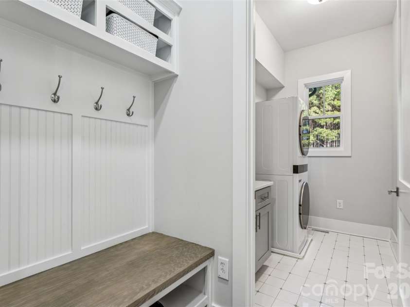 6615 Farmstead Lane, Concord, NC 28027.  MLS# CAR4357830, YatesRealty ID 10405. 