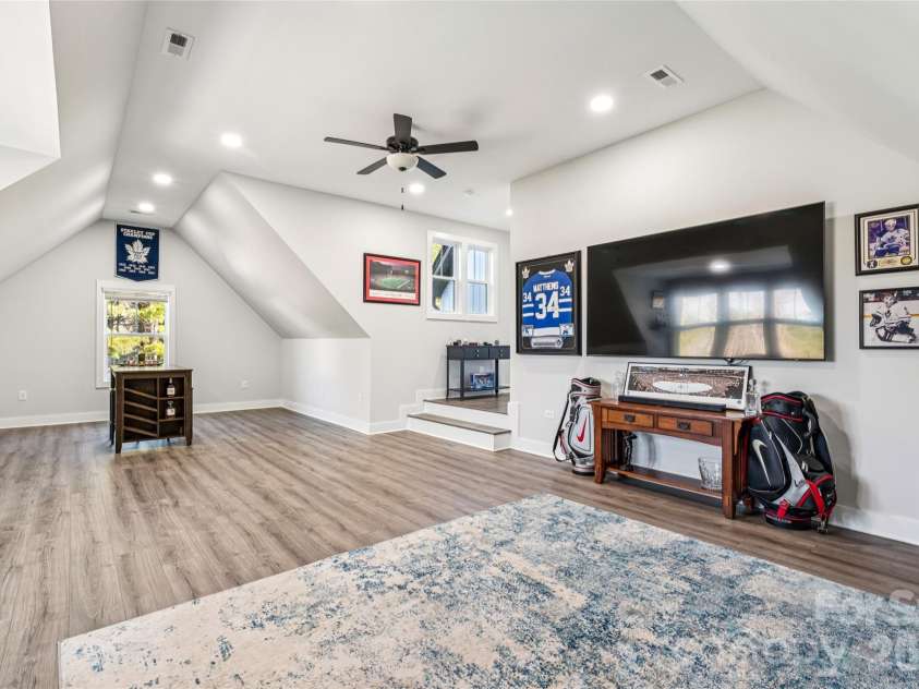 6615 Farmstead Lane, Concord, NC 28027.  MLS# CAR4357830, YatesRealty ID 10405. Bonus Space