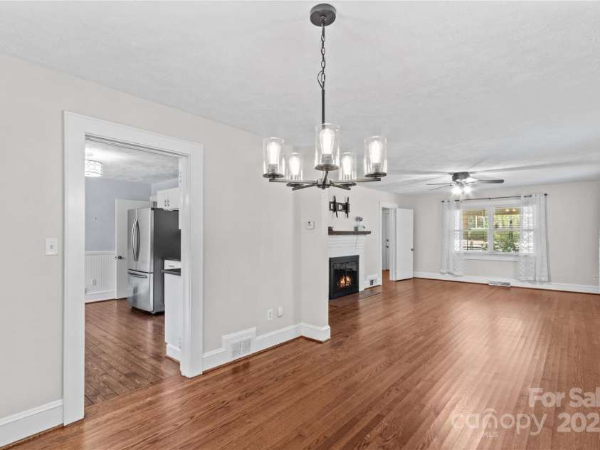 848 Woodland Road, Statesville, NC 28677.  MLS# CAR4279409, YatesRealty ID 10405. 