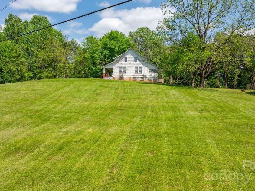 251 Rousseau Farm Road, Wilkesboro, NC 28697.  MLS# CAR4224506, YatesRealty ID 10406. 