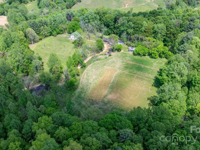 251 Rousseau Farm Road, Wilkesboro, NC 28697.  MLS# CAR4224506, YatesRealty ID 10406. 