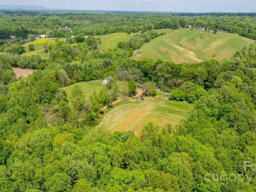 251 Rousseau Farm Road, Wilkesboro, NC 28697.  MLS# CAR4224506, YatesRealty ID 10406. 
