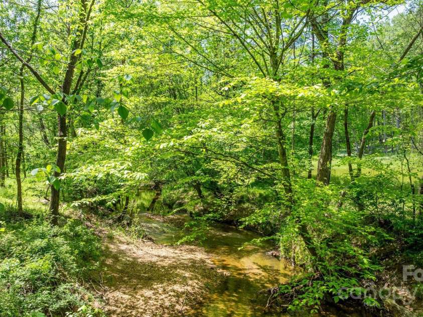 251 Rousseau Farm Road, Wilkesboro, NC 28697.  MLS# CAR4224506, YatesRealty ID 10406. 