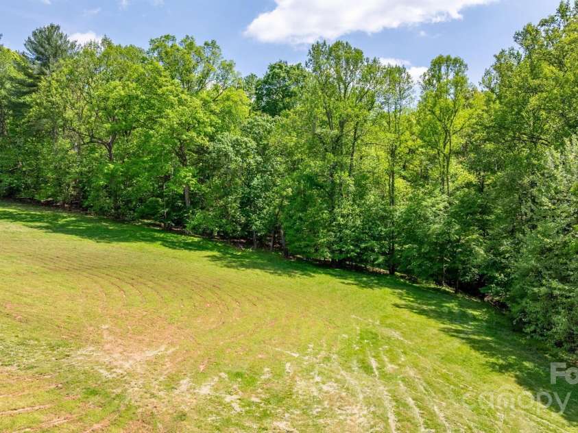 251 Rousseau Farm Road, Wilkesboro, NC 28697.  MLS# CAR4224506, YatesRealty ID 10406. 