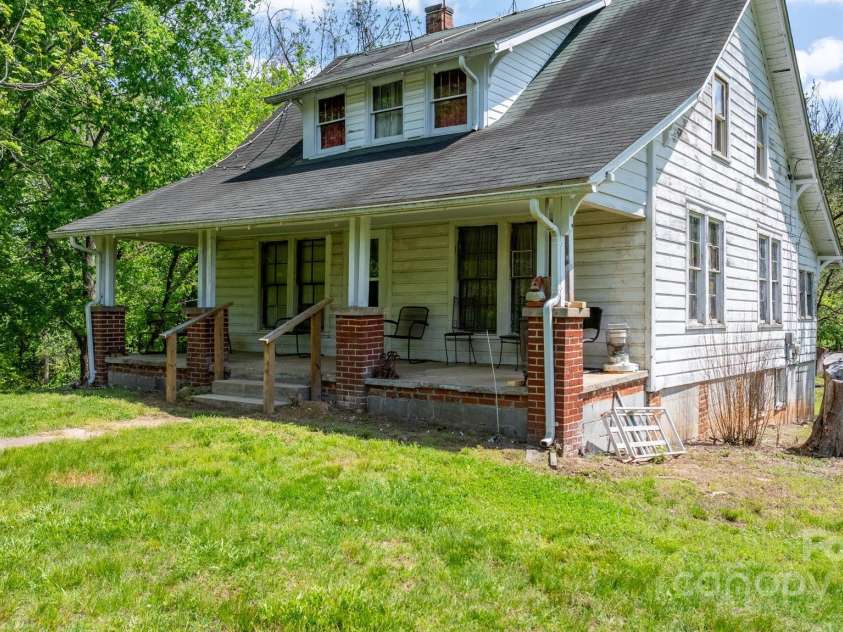 251 Rousseau Farm Road, Wilkesboro, NC 28697.  MLS# CAR4224506, YatesRealty ID 10406. 