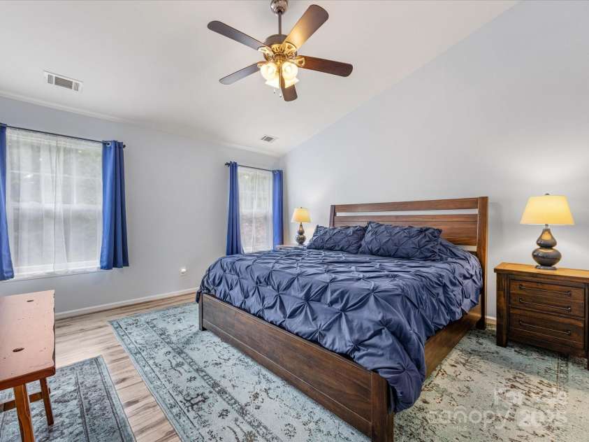 14923 Colonial Park Drive, Huntersville, NC 28078.  MLS# CAR4240604, YatesRealty ID 10408. 