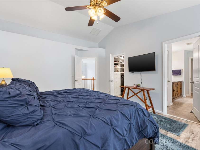 14923 Colonial Park Drive, Huntersville, NC 28078.  MLS# CAR4240604, YatesRealty ID 10408. 