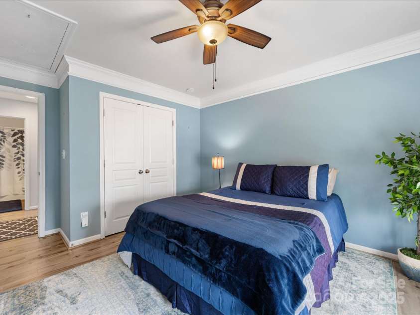 14923 Colonial Park Drive, Huntersville, NC 28078.  MLS# CAR4240604, YatesRealty ID 10408. 