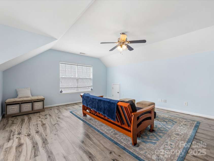 14923 Colonial Park Drive, Huntersville, NC 28078.  MLS# CAR4240604, YatesRealty ID 10408. 