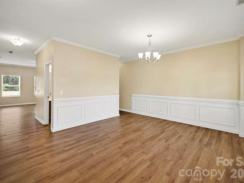 14609 Glenduff Place, Charlotte, NC 28278.  MLS# CAR4365164, YatesRealty ID 10409. 