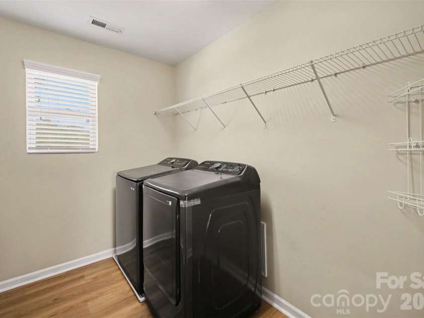 14609 Glenduff Place, Charlotte, NC 28278.  MLS# CAR4365164, YatesRealty ID 10409. 