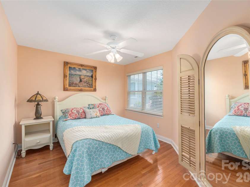 41 Little Fox Lane, Fletcher, NC 28732.  MLS# CAR4335108, YatesRealty ID 1041. 