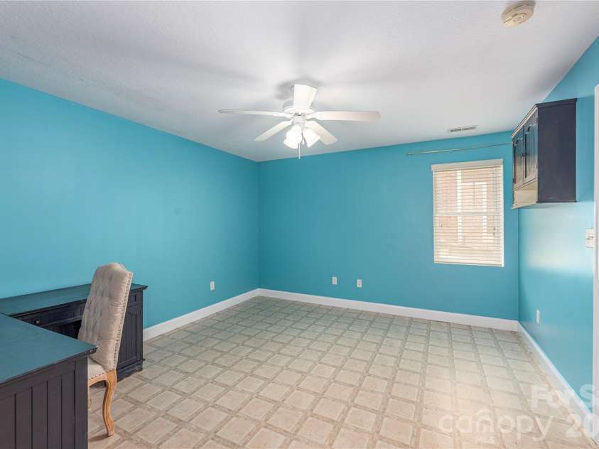 41 Little Fox Lane, Fletcher, NC 28732.  MLS# CAR4335108, YatesRealty ID 1041. 