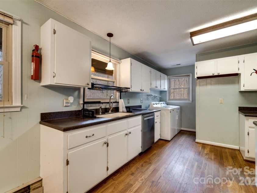 57 Morning Mist Lane, Sylva, NC 28779.  MLS# CAR4219367, YatesRealty ID 10412. 