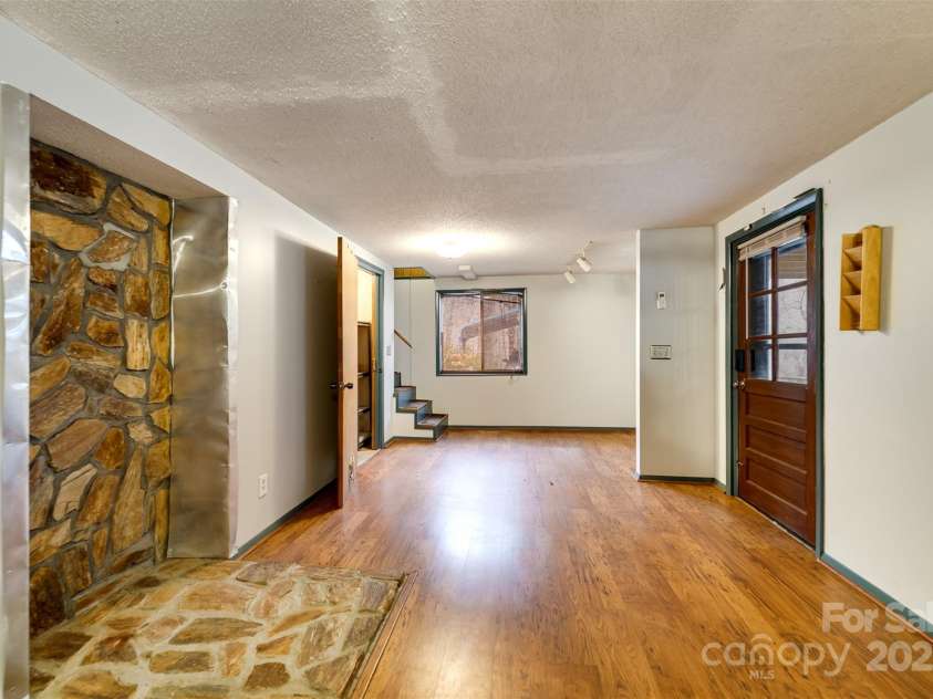 57 Morning Mist Lane, Sylva, NC 28779.  MLS# CAR4219367, YatesRealty ID 10412. 