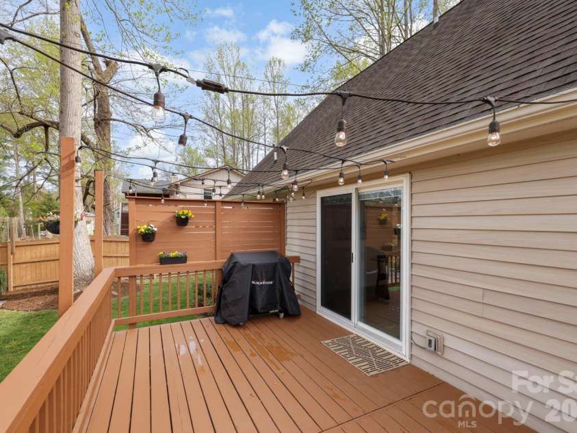 147 Higgins Road, Fletcher, NC 28732.  MLS# CAR4365204, YatesRealty ID 10413. 