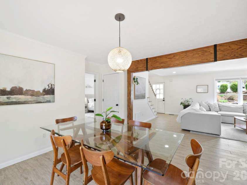 147 Higgins Road, Fletcher, NC 28732.  MLS# CAR4365204, YatesRealty ID 10413. Dining Room