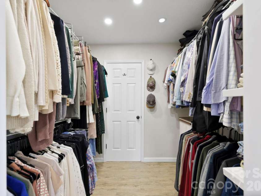 147 Higgins Road, Fletcher, NC 28732.  MLS# CAR4365204, YatesRealty ID 10413. Walk In Closet