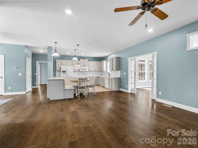 2500 Blackstock Road, Landrum, SC 29356.  MLS# CAR4367962, YatesRealty ID 10414. 