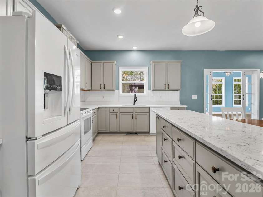 2500 Blackstock Road, Landrum, SC 29356.  MLS# CAR4367962, YatesRealty ID 10414. 