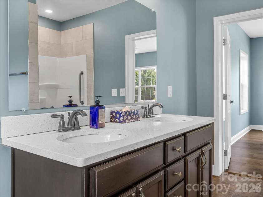 2500 Blackstock Road, Landrum, SC 29356.  MLS# CAR4367962, YatesRealty ID 10414. 