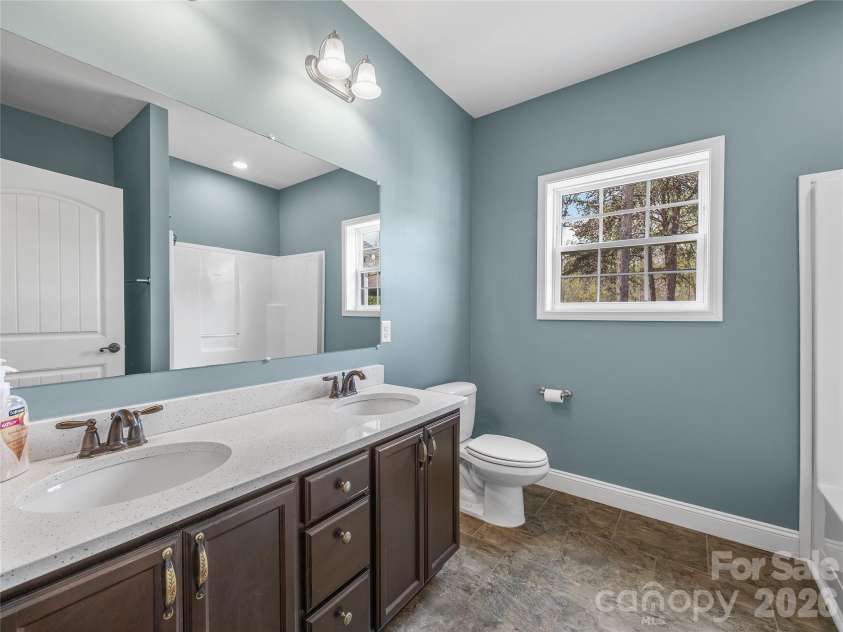 2500 Blackstock Road, Landrum, SC 29356.  MLS# CAR4367962, YatesRealty ID 10414. 
