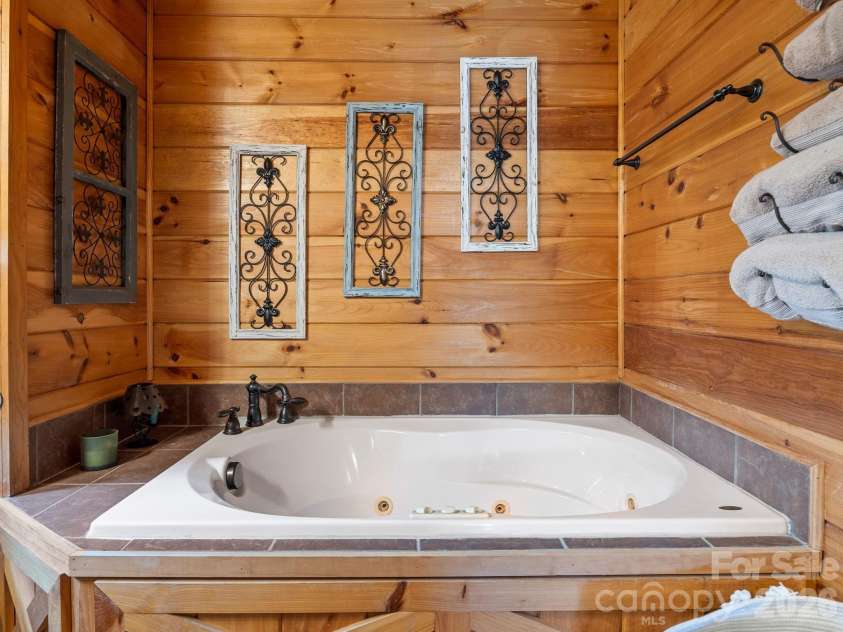 190 Elliot Lane, Rutherfordton, NC 28139.  MLS# CAR4352869, YatesRealty ID 10415. 