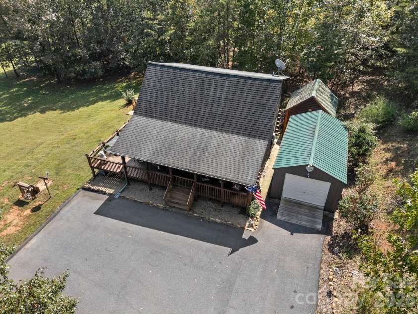 190 Elliot Lane, Rutherfordton, NC 28139.  MLS# CAR4352869, YatesRealty ID 10415. 