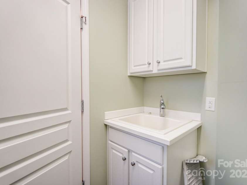 41108 Calla Lily Street, Fort Mill, SC 29707.  MLS# CAR4234054, YatesRealty ID 10415. 